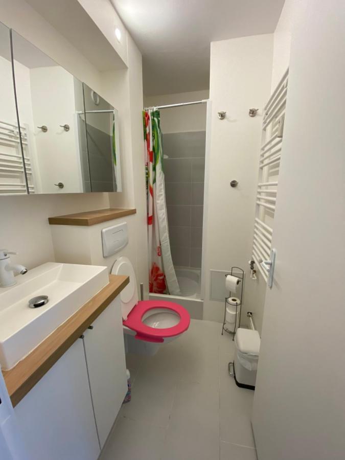 Studio Morgane-Balcon Couvert-Wifi-Pres Centre-Linge Et Menage Reims Exterior photo